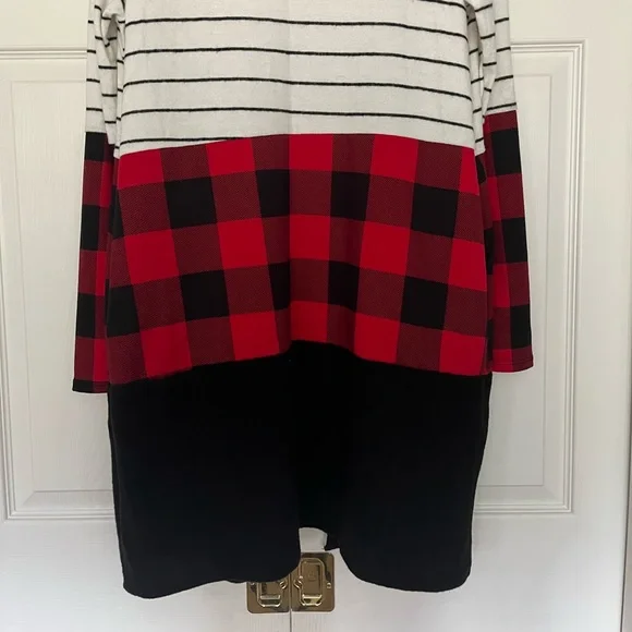 {Haptics} Buffalo Plaid Striped Open Front Long Cardigan - Women's Medium - NWT - Picture 9 of 11